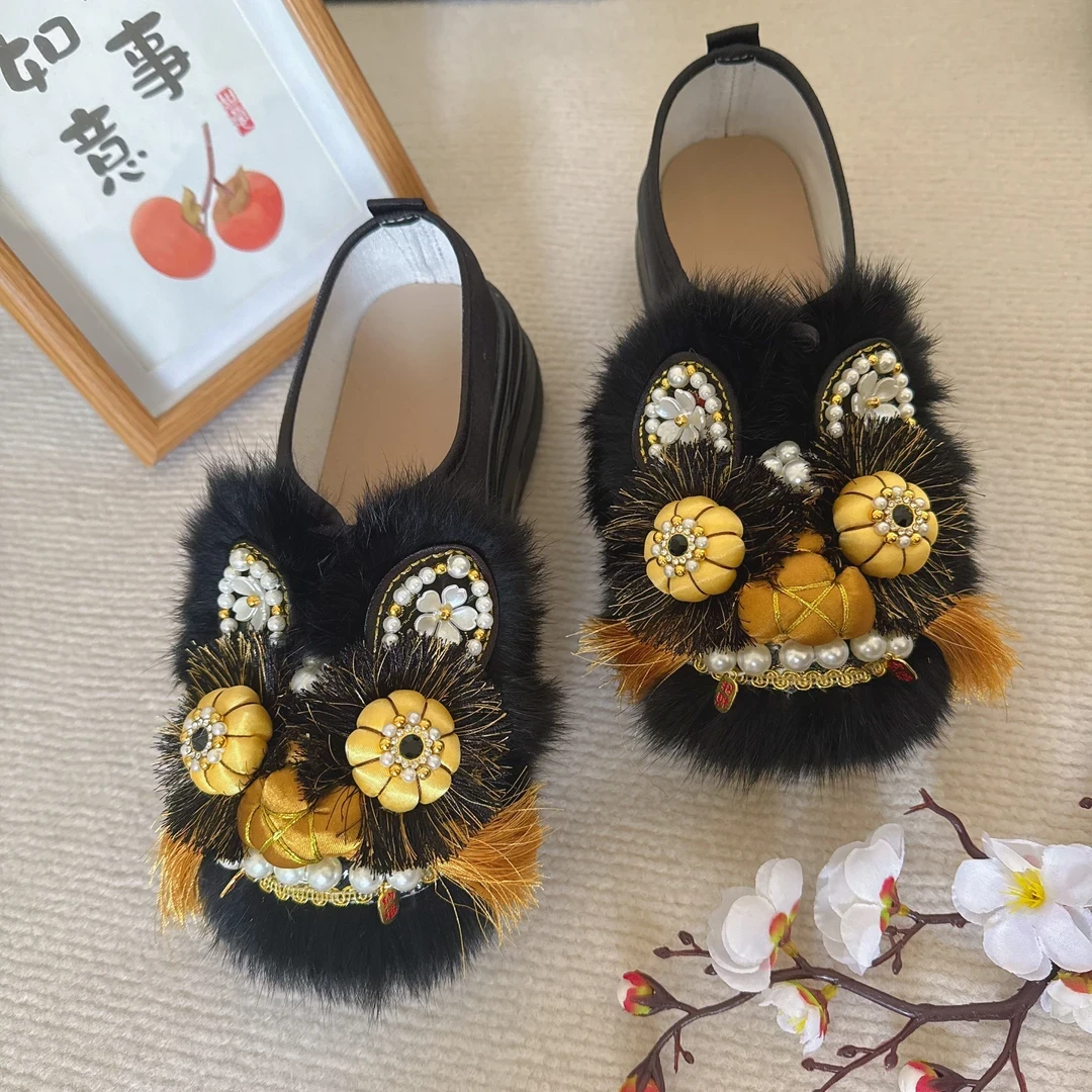 厚底民族风绣花虎头布鞋秋冬新款软底老北京布鞋国风民俗鞋松糕底