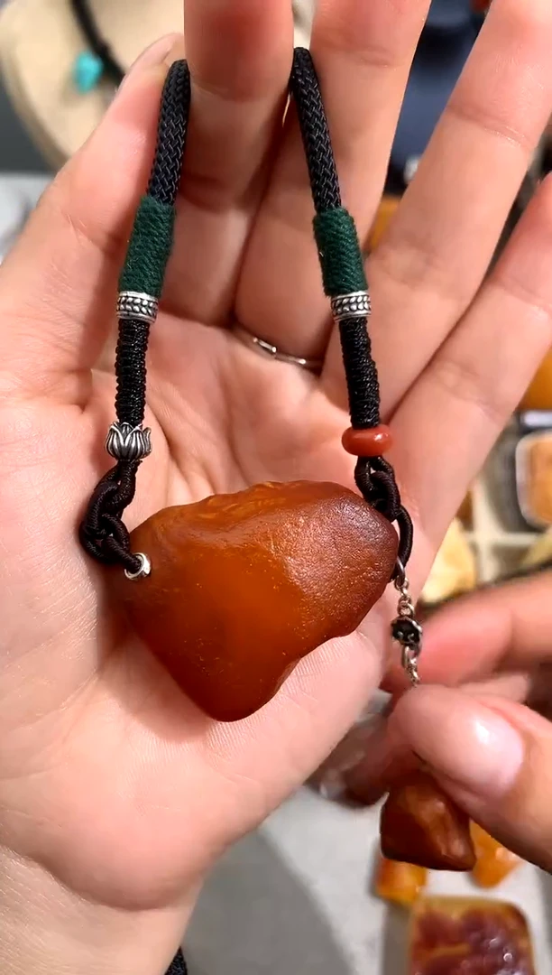 【闪购商品】蜜蜡裸石未镶嵌似玉