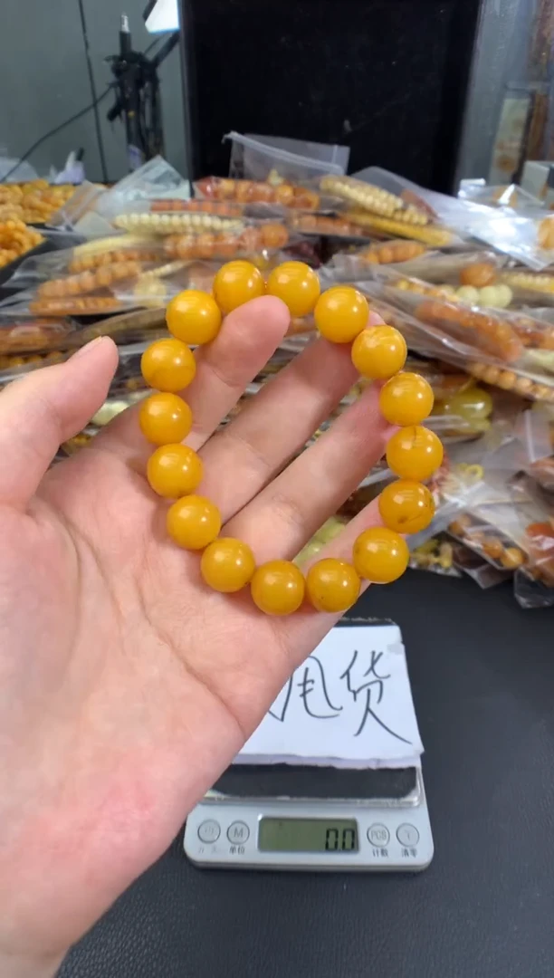 蜜蜡未镶嵌珠宝奇石1