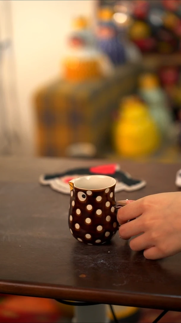 .喜上陶社白眼鸟公道杯子