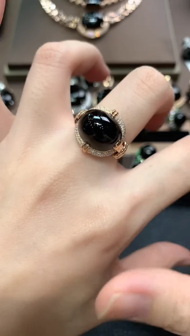 18K金镶嵌戒指翡翠秋日珠宝E84