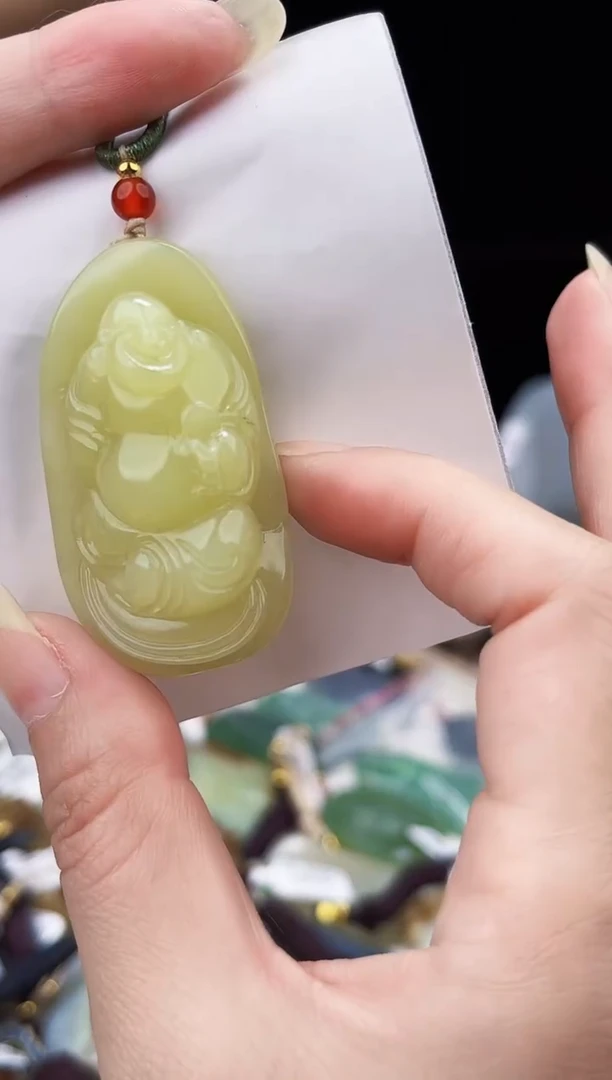 颈饰未镶嵌和田玉1