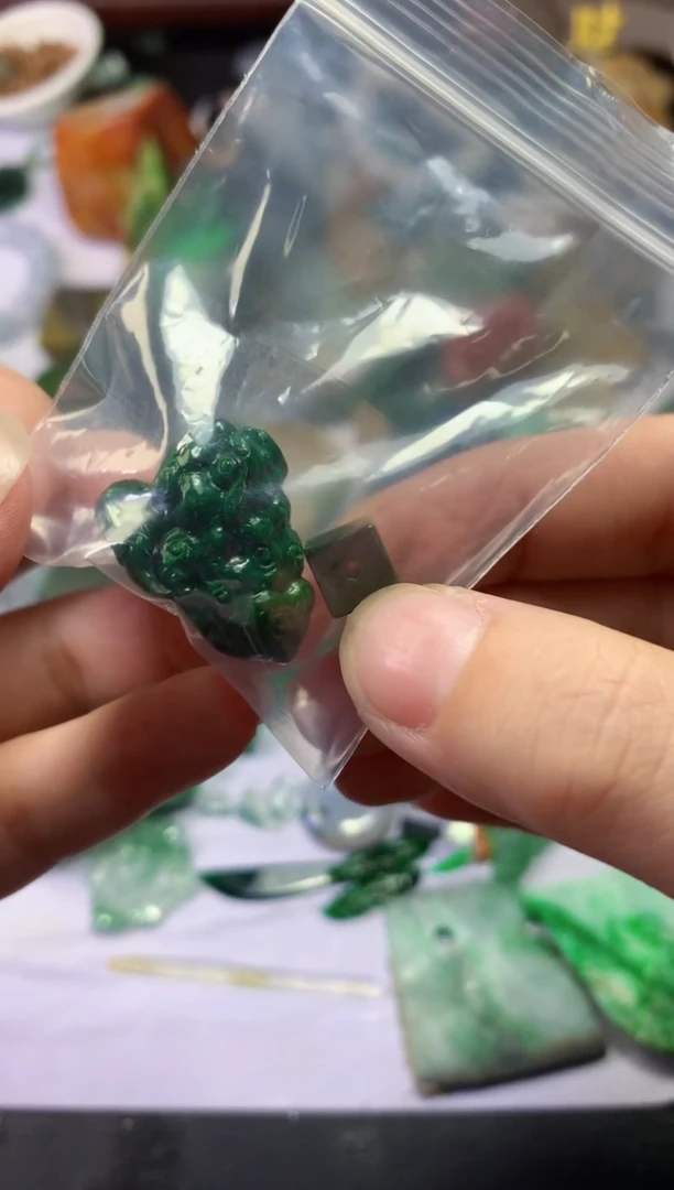 颈饰未镶嵌翡翠都****馆039天然翡翠