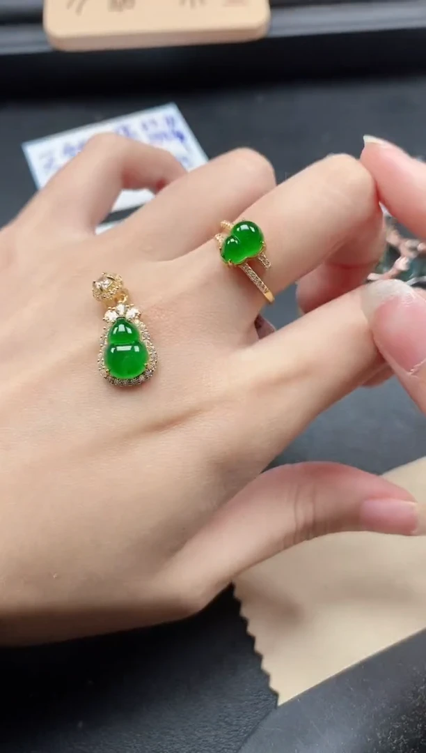翡翠戒指银S925镶嵌51511