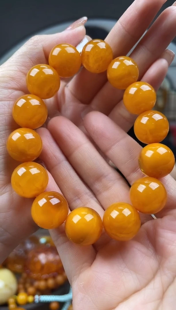 【闪购商品】琥珀裸石未镶嵌首饰 假1赔4 （多样性发货1件