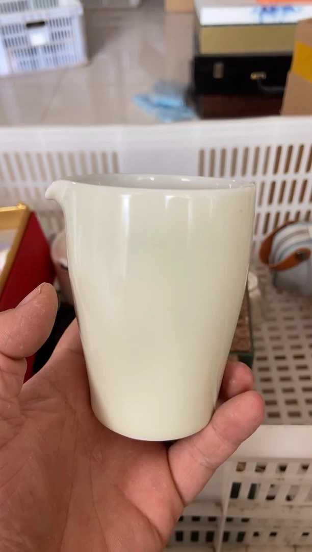 无运费险有瑕疵的摄影的产品有使用过的痕迹有点脏介意勿拍