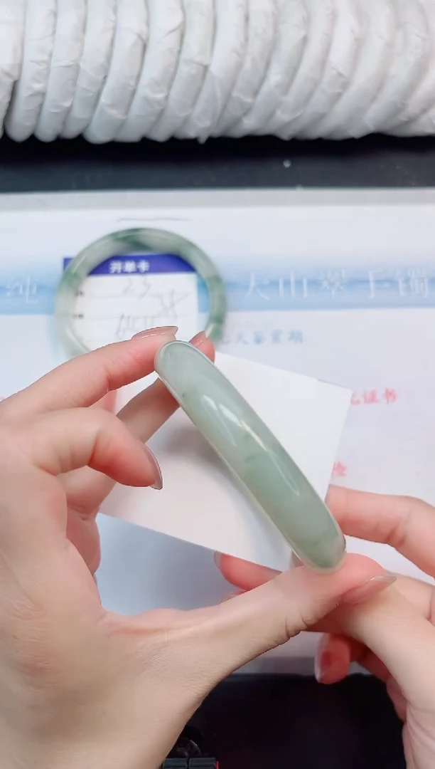 【闪购商品】石英质玉手镯未镶嵌24#58.1