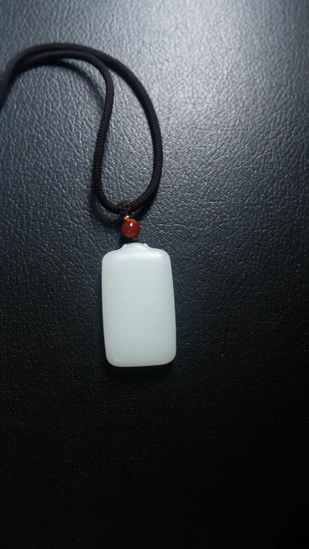 颈饰未镶嵌和田玉无事牌