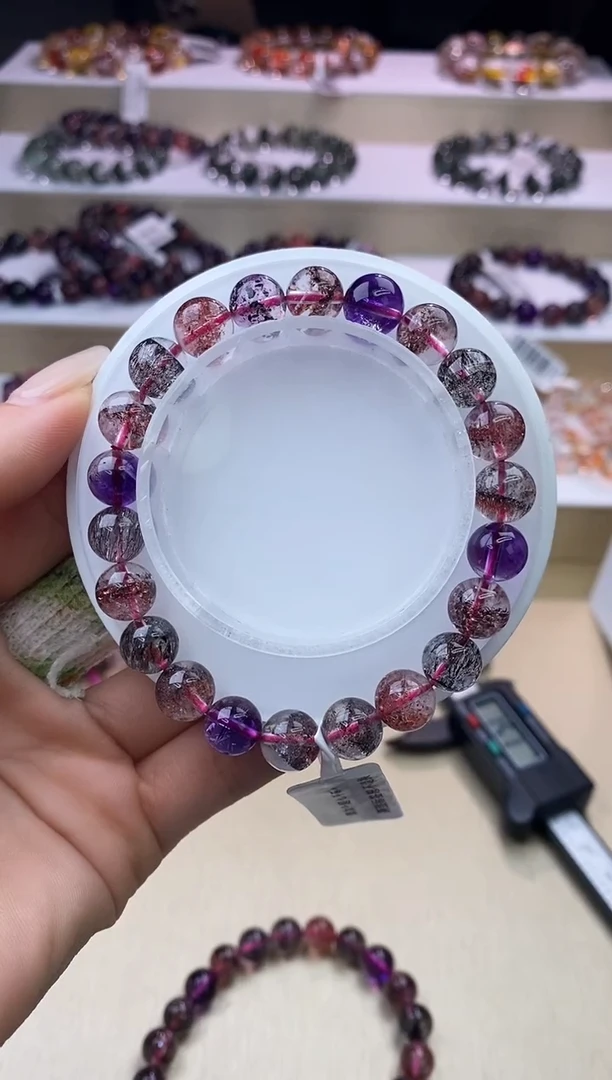 【闪购商品】水晶手链未镶嵌黑加仑超七9m+