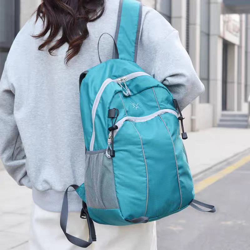 杉木山装A62超轻户外双肩背包