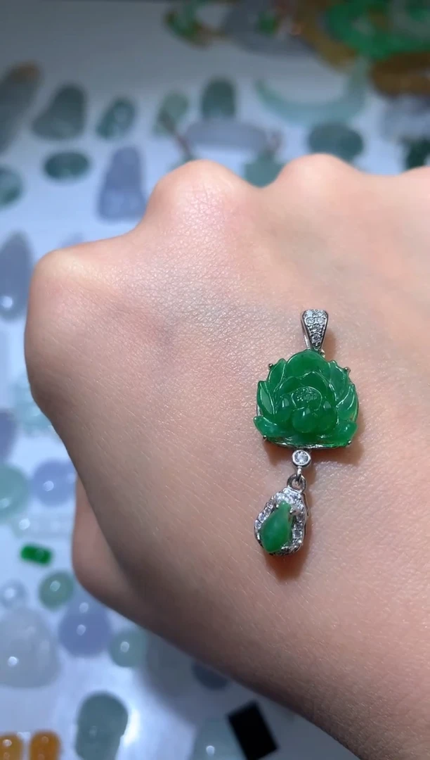 颈饰银S925镶嵌翡翠净货