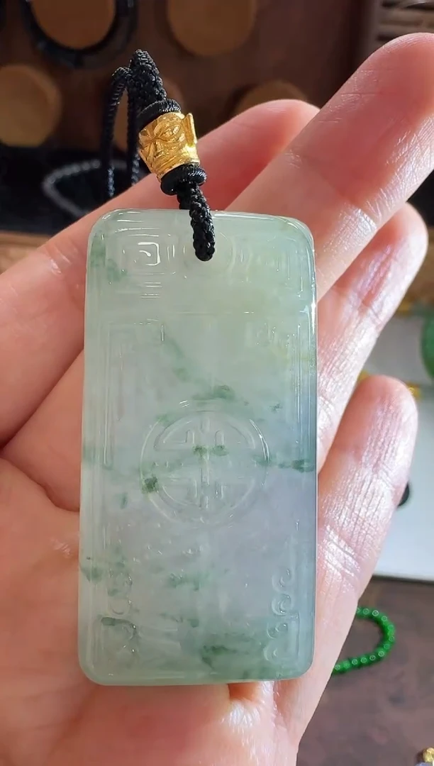颈饰未镶嵌翡翠吊坠