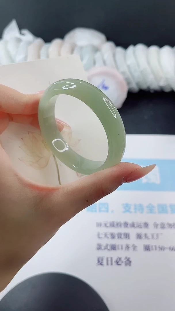 未镶嵌手镯石英质玉多样性发货V181