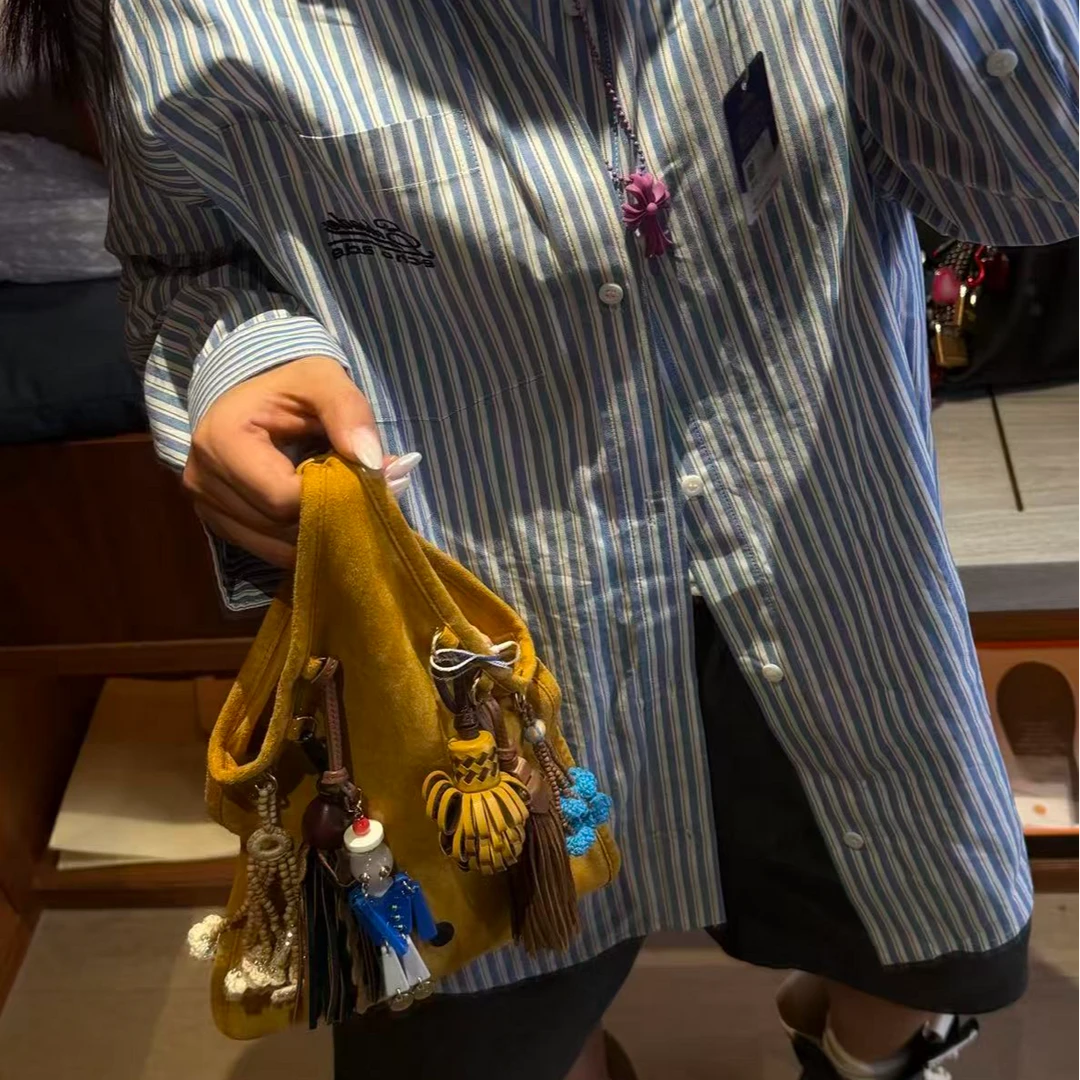 95新 MIU MIU/缪缪 棕色麂皮流苏手提包 18858637