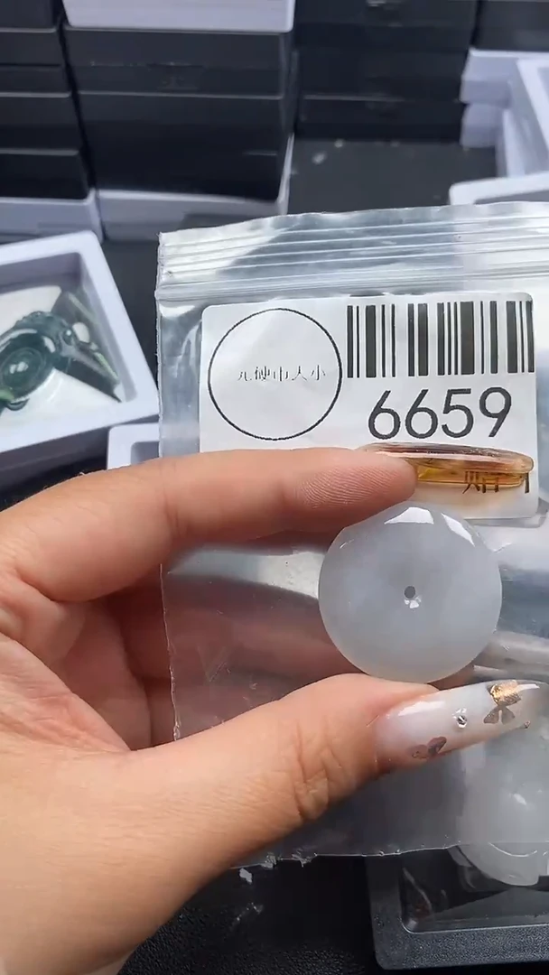 吊坠(不含链)未镶嵌翡翠6659