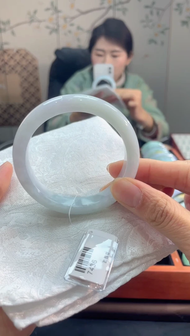 【闪购商品】翡翠手镯未镶嵌2828000000