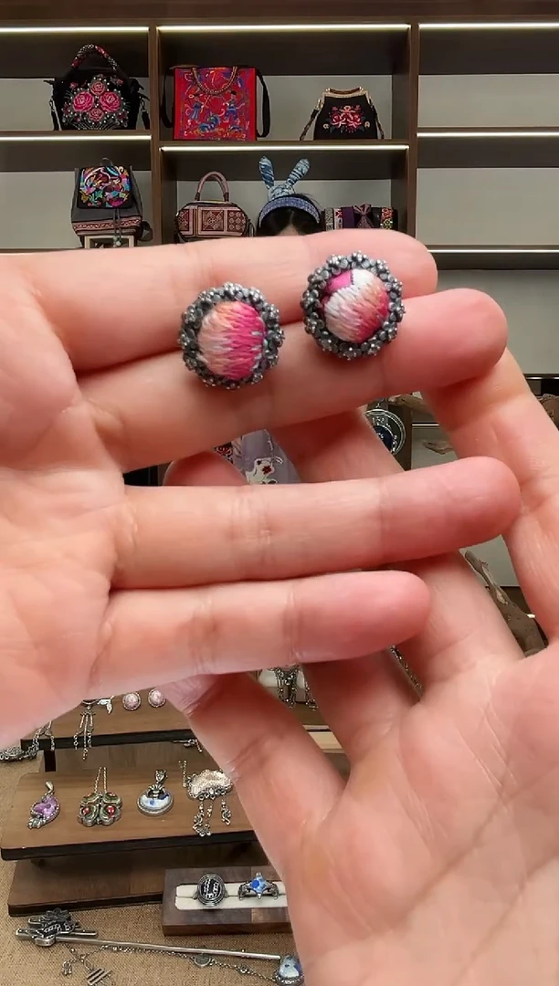 织绣1743黔东南苗族刺绣