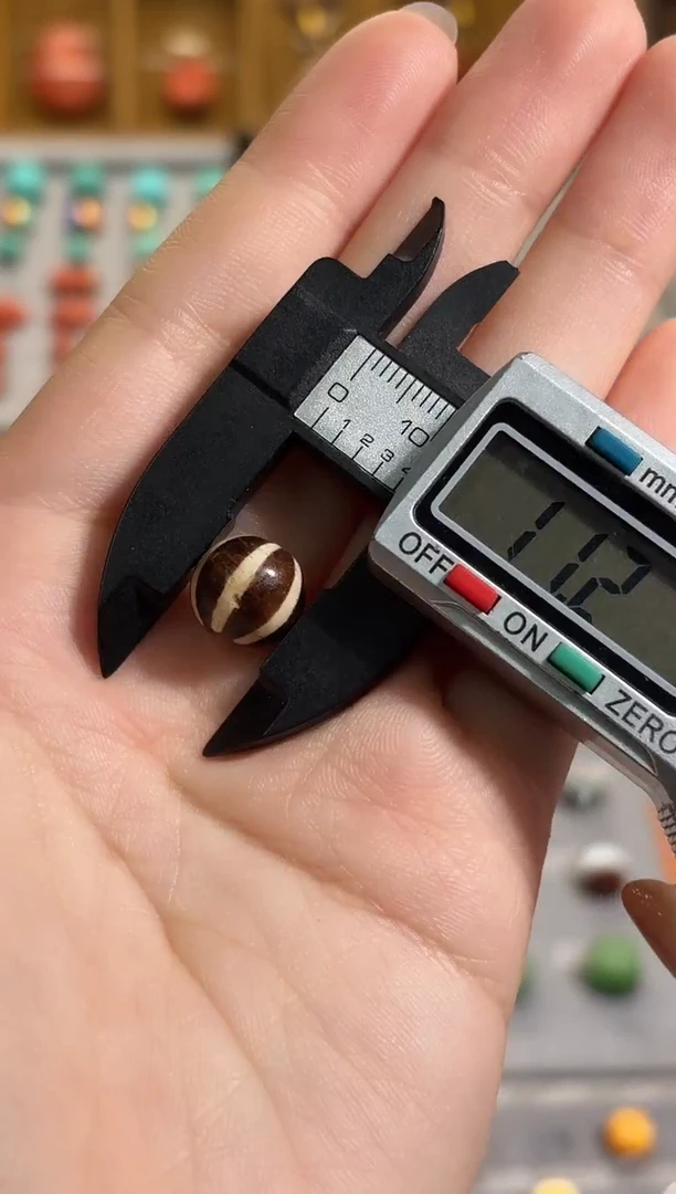 吊坠(不含链)未镶嵌石英质玉11.2mm邦迪克