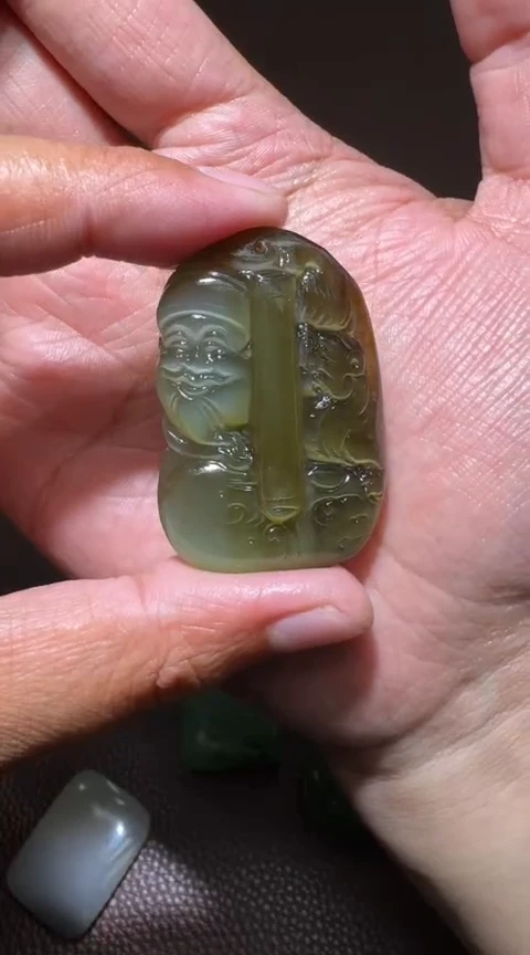 未镶嵌和田玉挂件和田玉