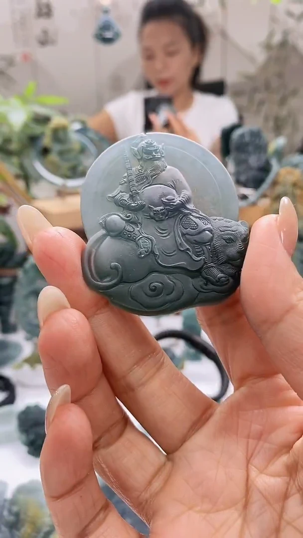 未镶嵌定制翡翠难****R翡翠毛货不退不换9.24