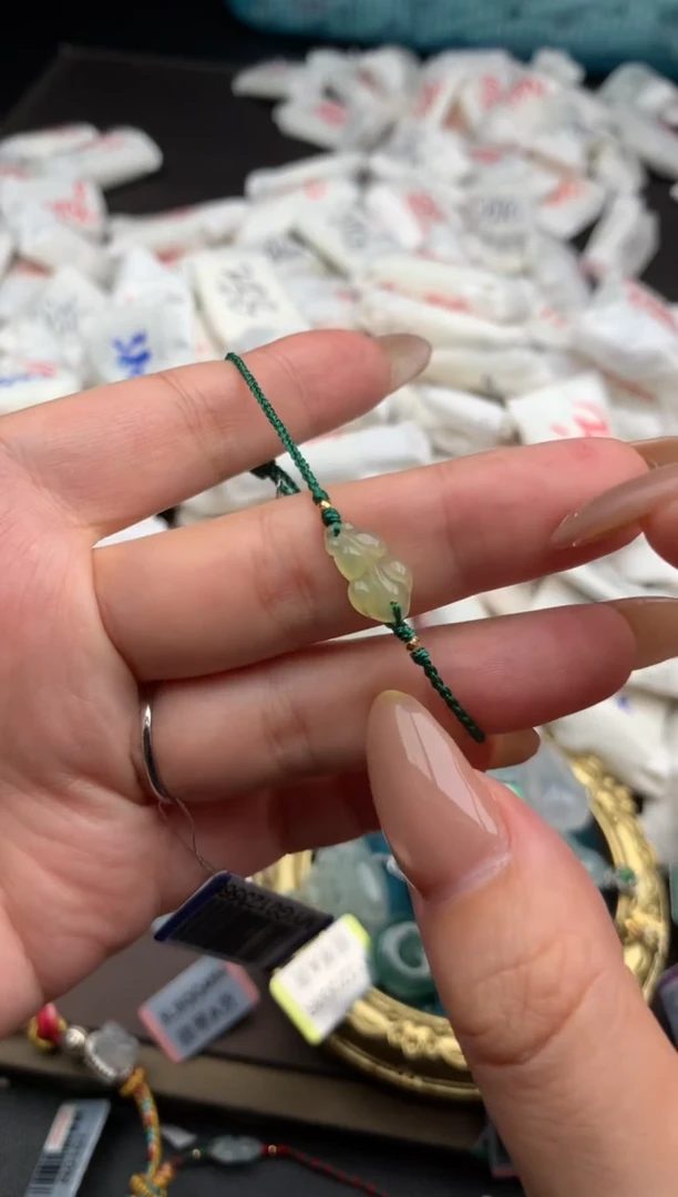 【闪购商品】翡翠手绳未镶嵌  一28