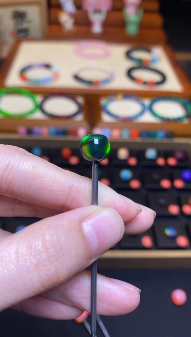 【闪购商品】树脂制品8*9mm人工欧泊老型28