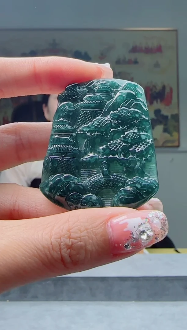 【闪购商品】翡翠颈饰未镶嵌山水多样性随机一件发货