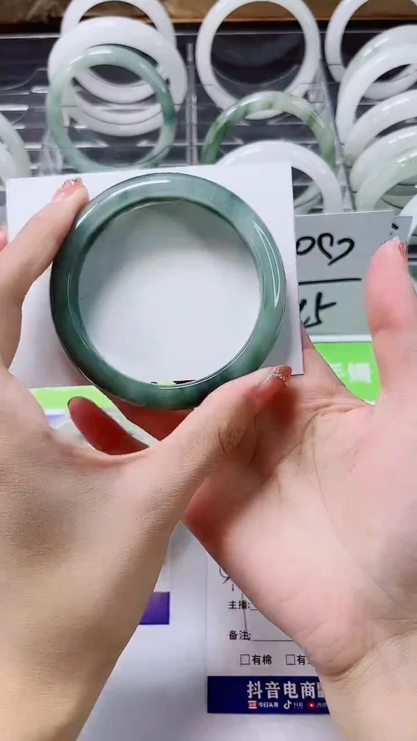 【闪购商品】石英质玉手镯未镶嵌A145-58/59