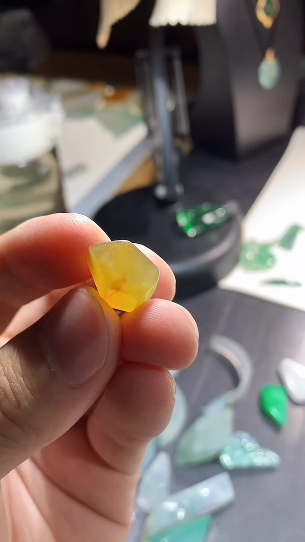 未镶嵌定制翡翠戒面