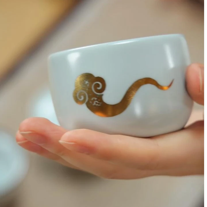 【梵山暮云】 月白釉圆容杯  100cc st