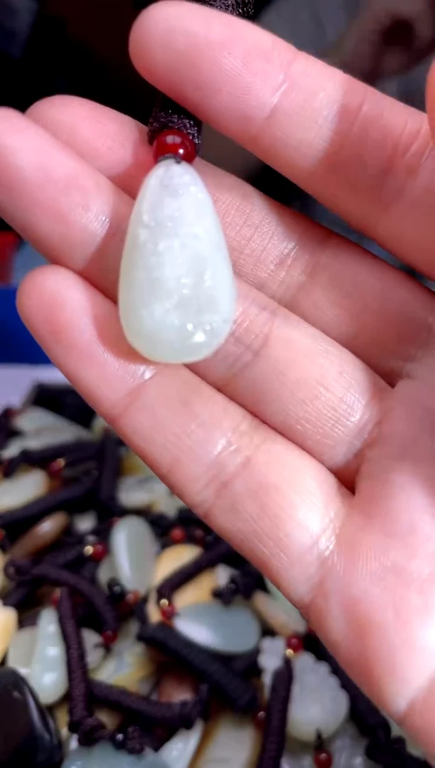 和田玉未镶嵌挂件1