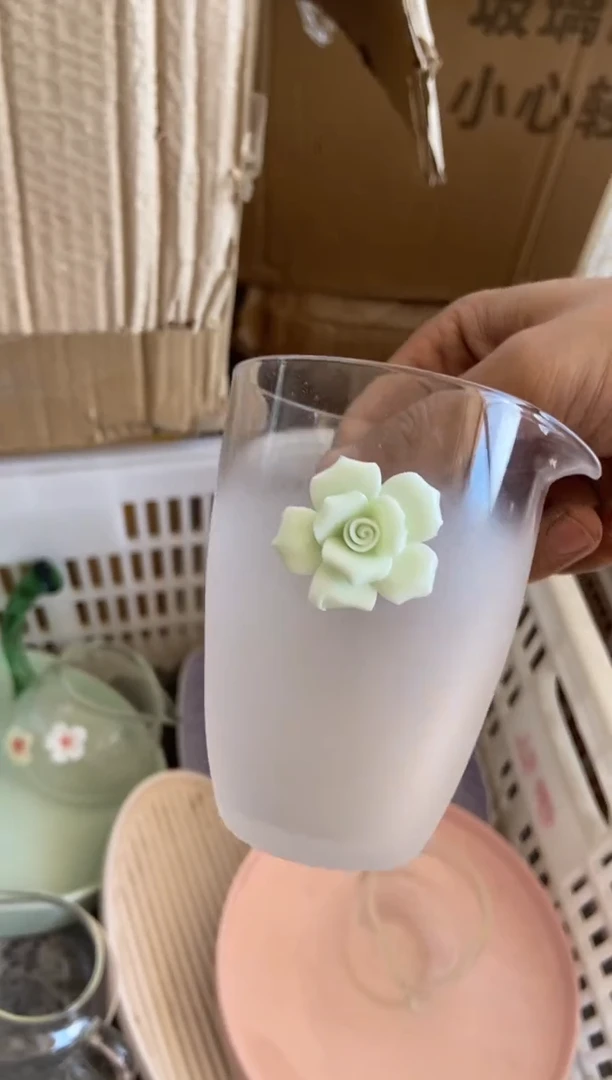 无运费险有瑕疵的摄影的产品有使用过的痕迹有点脏介意勿拍