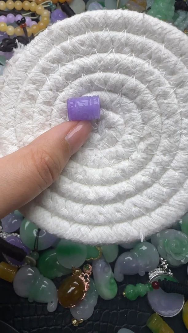 颈饰未镶嵌翡翠缅甸翡翠吊坠