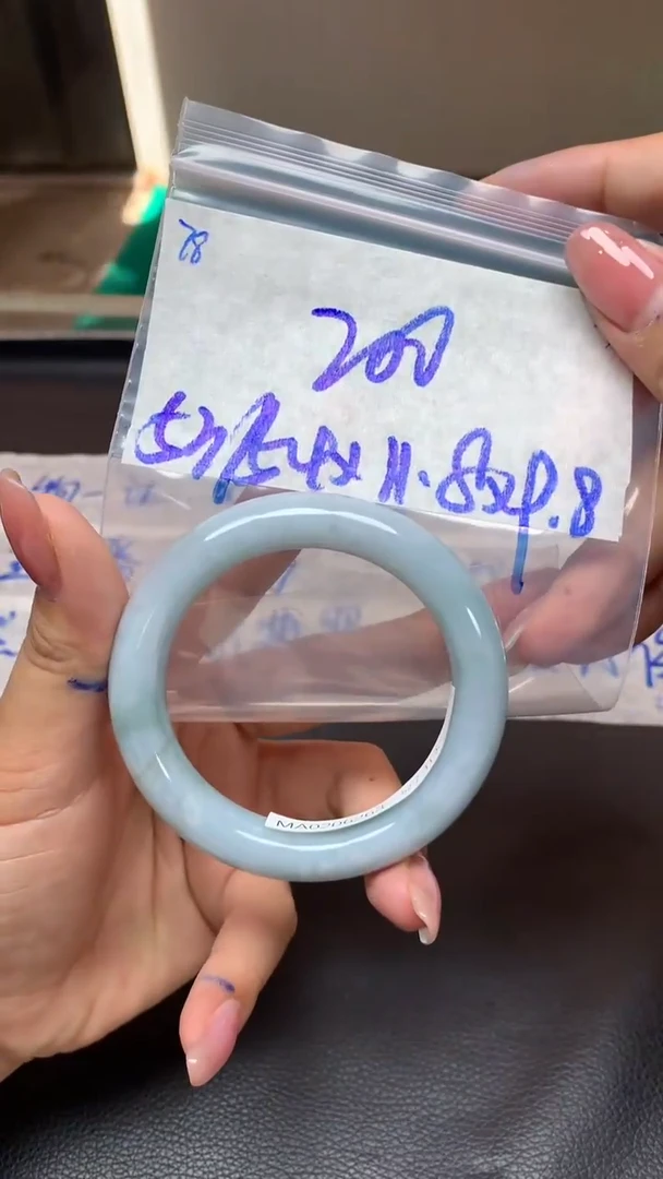未镶嵌定制翡翠78翡翠毛货需精细抛光手镯多样性拍一发一