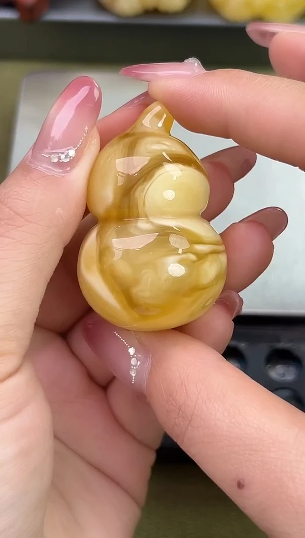 裸石琥珀未镶嵌天然琥珀蜜蜡吊坠