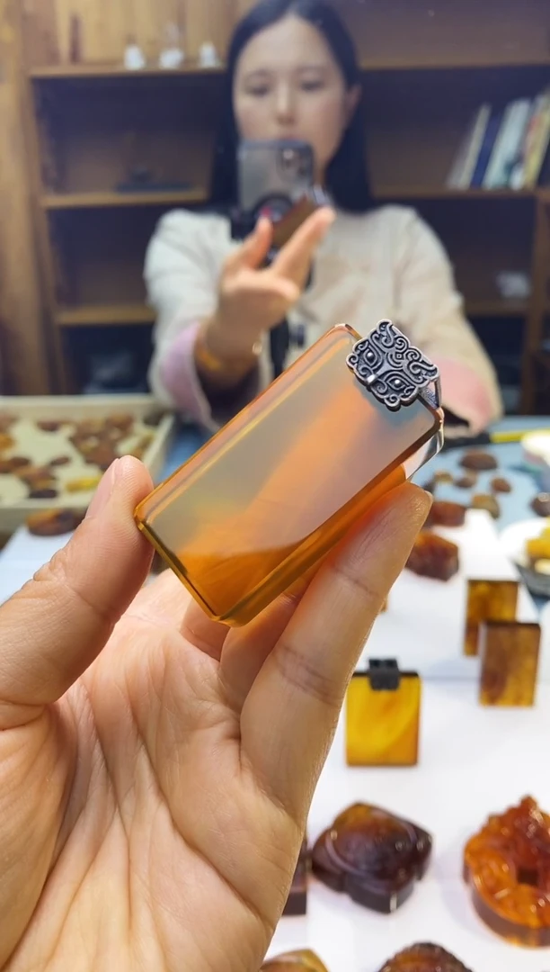 琥珀颈饰未镶嵌SN64-86（无事牌）