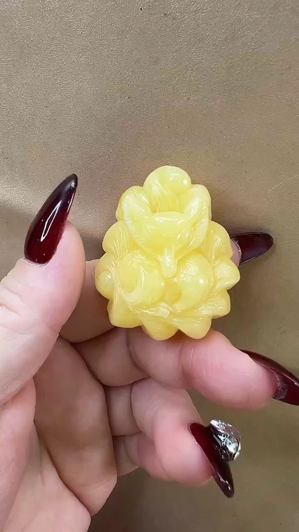 琥珀颈饰未镶嵌戒指