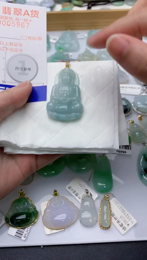 颈饰银S925镀金镶嵌翡翠天然A货