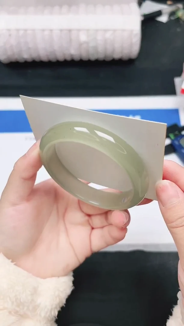 未镶嵌手镯石英质玉37-58