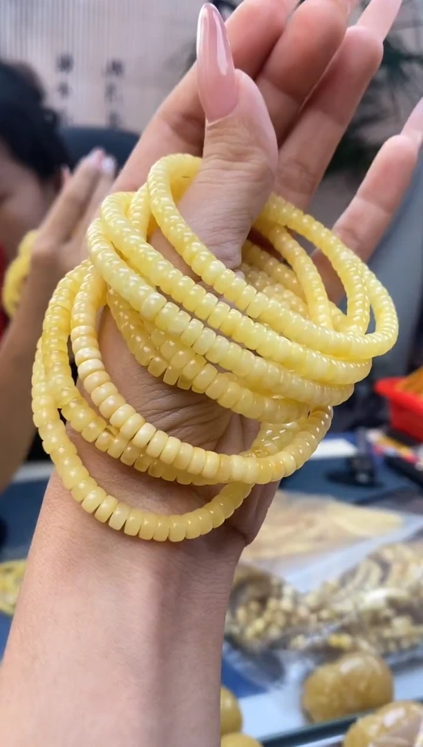 未镶嵌琥珀裸石天然琥珀蜜蜡多样性发一