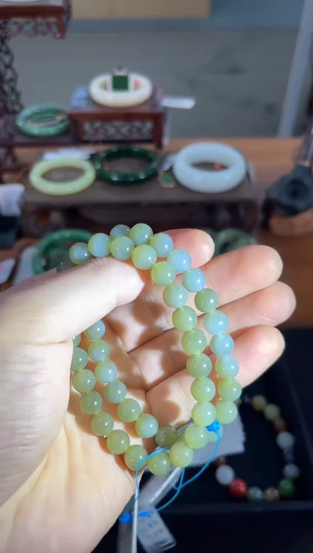 未镶嵌手串和田玉卡8吐拉牧场 圆珠 多样性发一