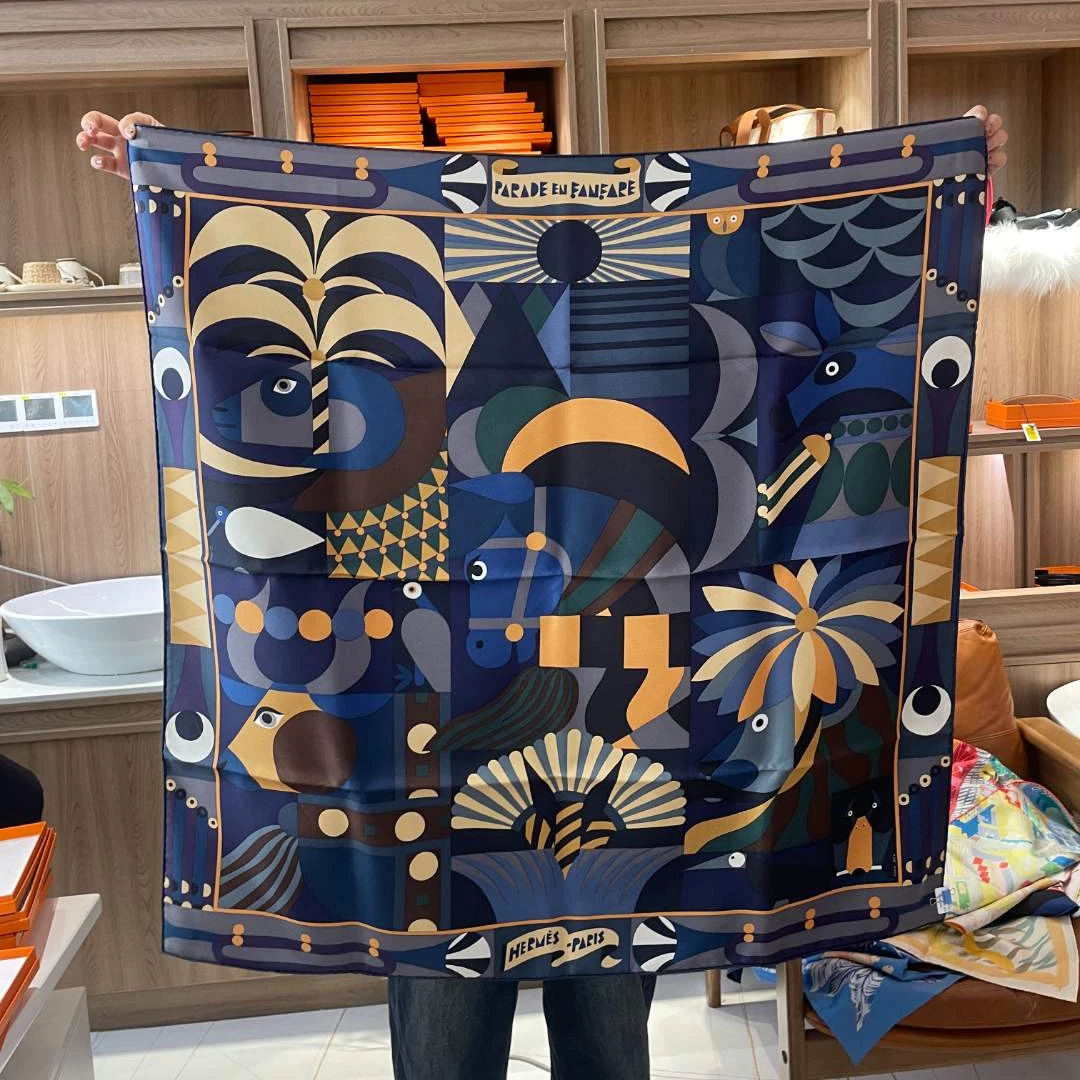 全新未使用 Hermes/爱马仕 90 丝巾丝巾