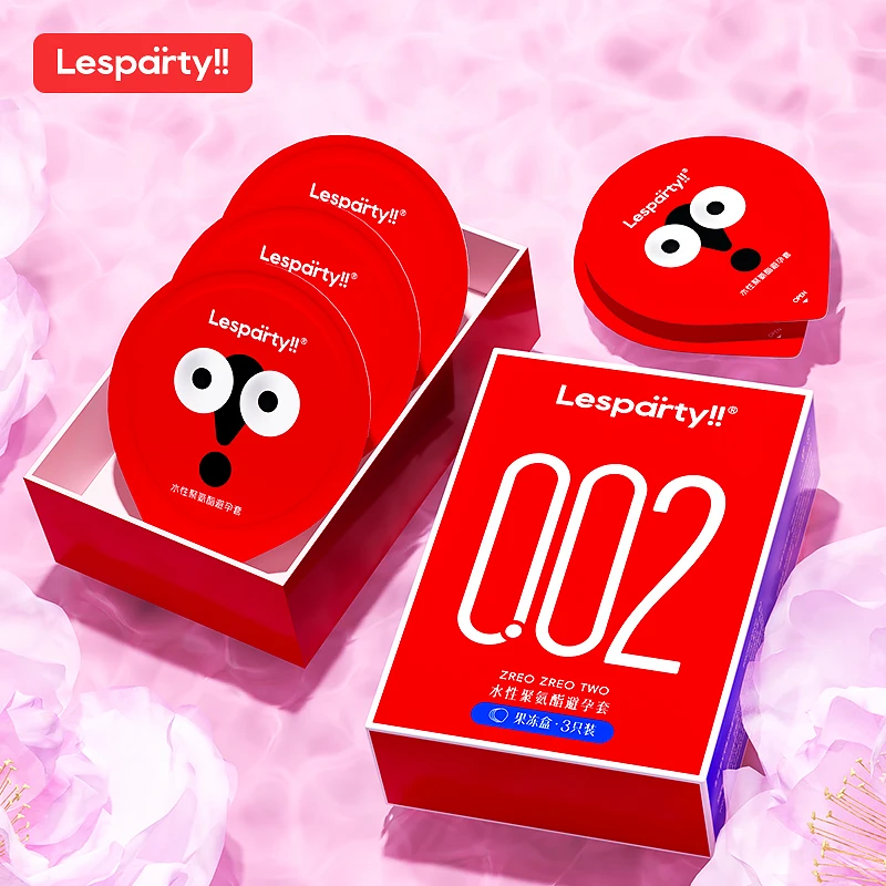 Lesparty!!裸感002避孕套聚氨酯安全套正品女性防过敏男性真空感byt成人计生情趣用品