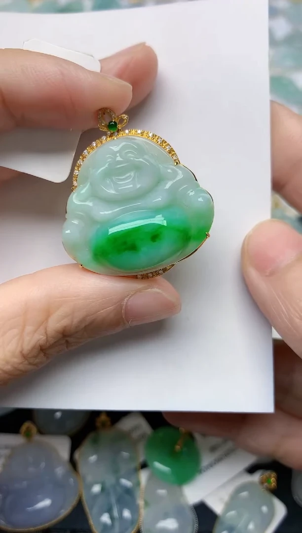 翡翠18K金镶嵌颈饰天然缅甸A货翡翠