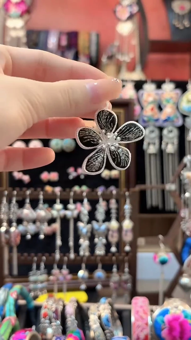 织绣 云织谣民族风精美饰品   301