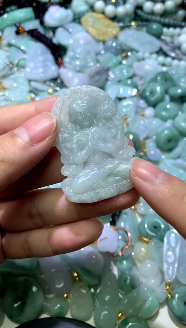 颈饰未镶嵌翡翠1