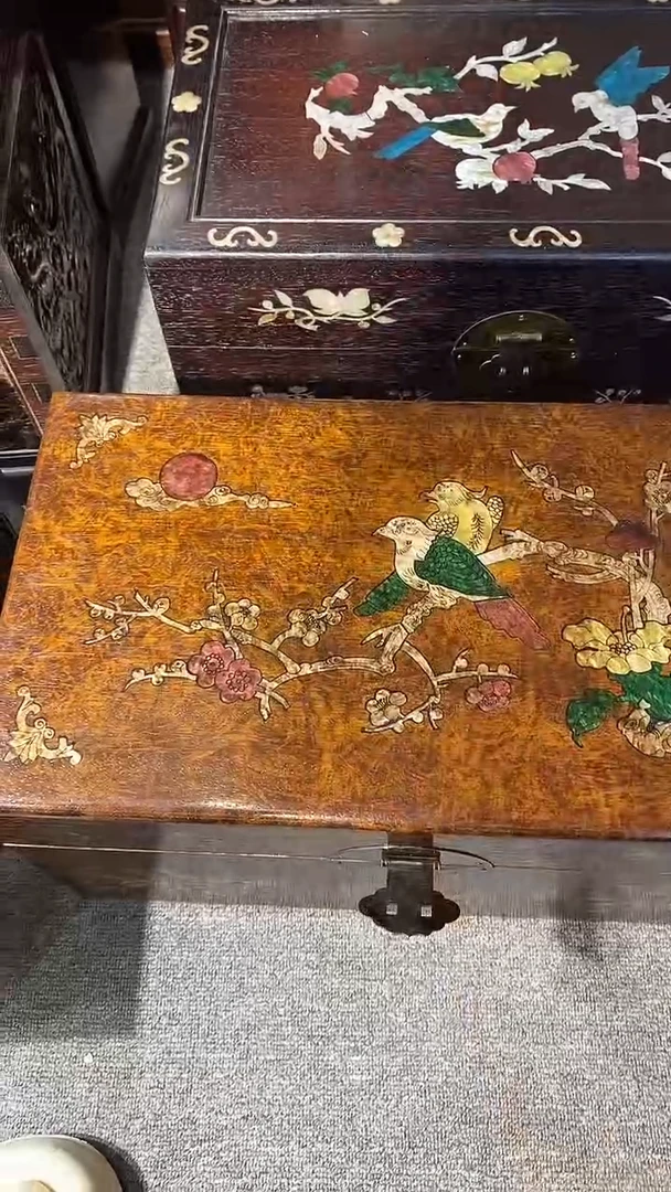 木木雕款寒**血大箱子一个