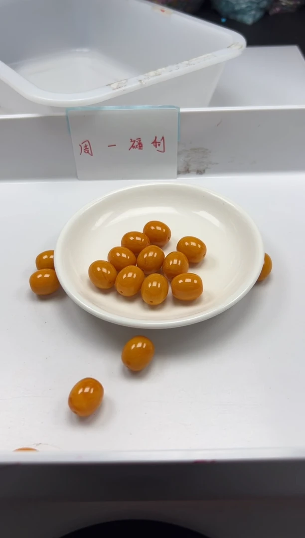 蜜蜡颈饰未镶嵌w2128老花蜡*枣珠16*14mm*6颗