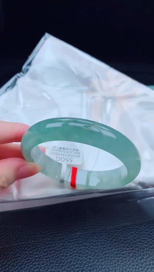 翡翠手镯未镶嵌缅甸天然翡翠A货手镯