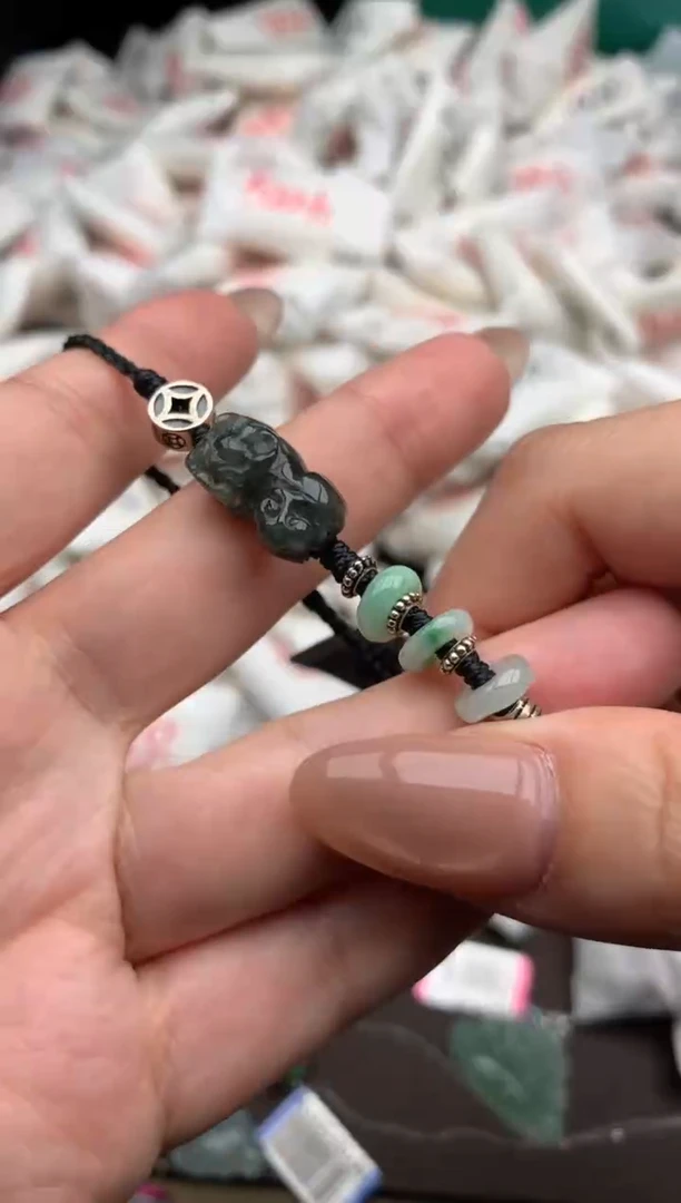 【闪购商品】翡翠手绳未镶嵌一